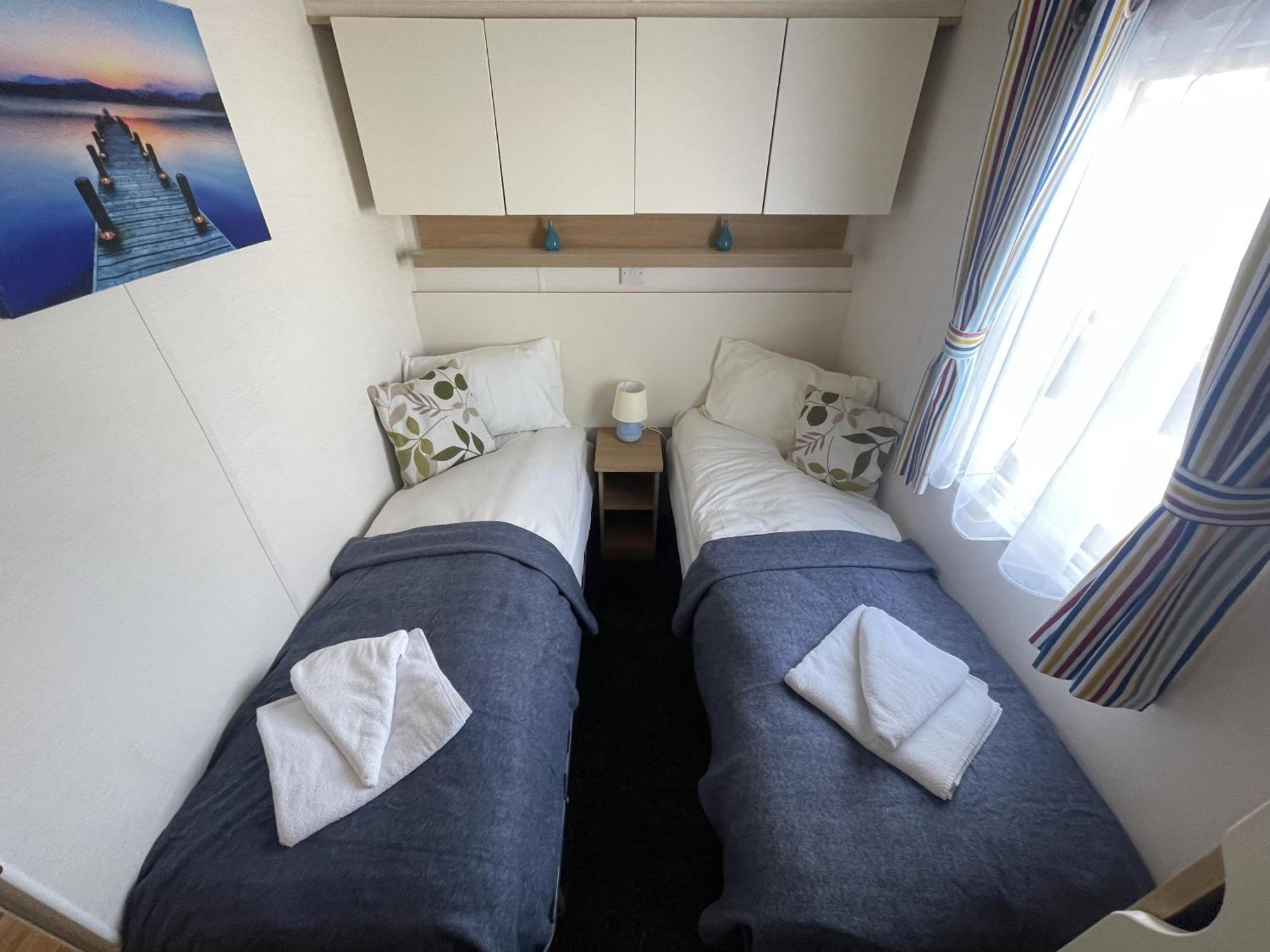 2 Bedroom Caravan, Edi Rita, Robin Hood, Pet Friendly Meliden Exterior photo